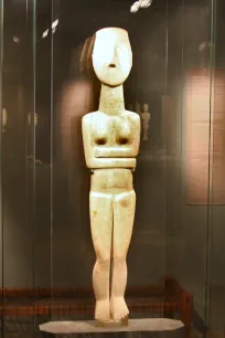 Cycladic figurine, Museum of Cycladic Art, Athens