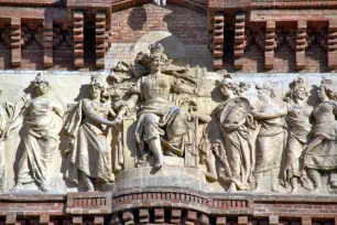 Barcelona Welcoming Visitors, Arc de Triomf, Barcelona