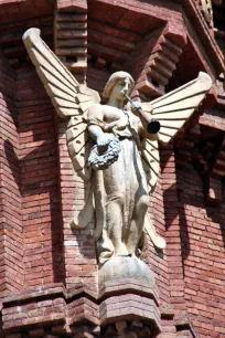 Statue of Fame on the Arc de Triomf in Barcelona
