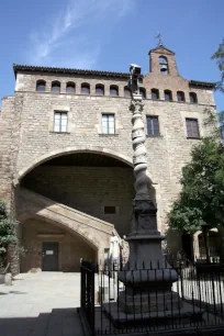 Central patio at the former hospital of Santa Creu, Barcelona