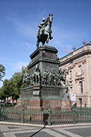 Statue Frederick II, Berlin