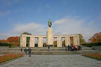 Soviet War Memorial, Tiergarten