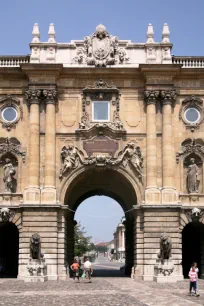 Lions' Gate, Budapest