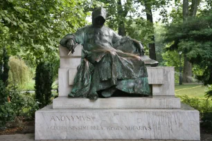 Anonymus Statue, Varosliget, Budapest