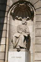 Statue of Franz Liszt at Opera House, Budapest