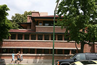 Front facade of the Robie House in Chicago