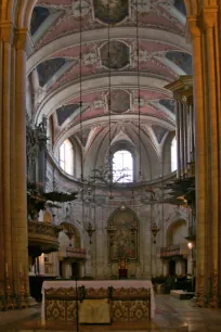 The chancel of the Sé Cathedral in Lisbon
