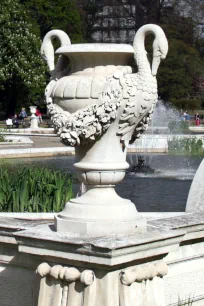 Swan Urn, Italian Gardens, Kensington Gardens