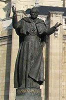 Statue of Pope John-Paul II