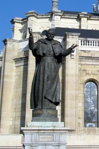 Statue of Pope John-Paul II in front of the Almudena Cathedral, Madrid