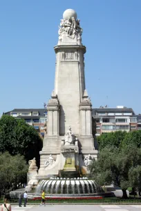 Monument to Miguel de Cervantes, Plaza de España, Madrid