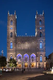 Basilique Notre-Dame at night, Montreal