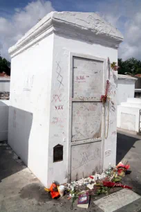 Tomb of Voodoo Queen Laveau, St. Louis Cemetery no. 1, New Orleans
