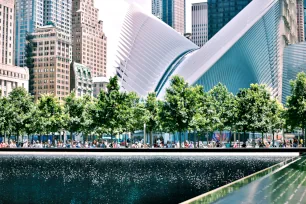 Oculus of the WTC station in the background