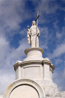 Statue on the Italian Benevolent Society Tomb, St. Louis Cemetery nr 1