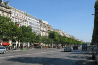 Champs Elysees seen towards Arc de Triomphe
