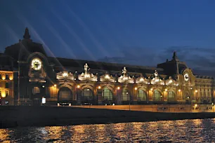 Musée d'Orsay at night