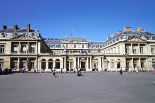 Jardin du Palais Royal  Attractions in Louvre, Paris