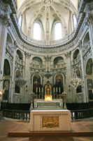 Altar and apse of the Saint-Paul-Saint-Louis church in Paris