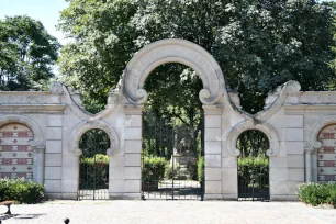Cimetière des Chiens entrance, Paris