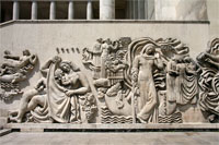 Relief on the facade of the Palais de Tokyo