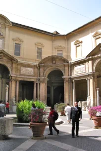 Octagonal courtyard, Vatican Museums