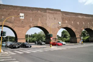 Aurelian Wall, Rome