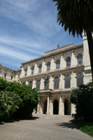 Barberini Palace, Piazza Barberini