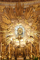 Statue of Mary at the altar of the Santa Maria della Vittoria