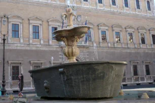 Fountain at Piazza Farnese, Rome