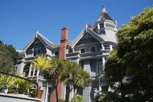 Side view of the Haas-Lilienthal House