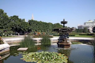 Pond in the Volksgarten in Vienna