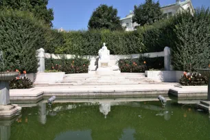 Empress Elisabeth Memorial, Volksgarten, Vienna